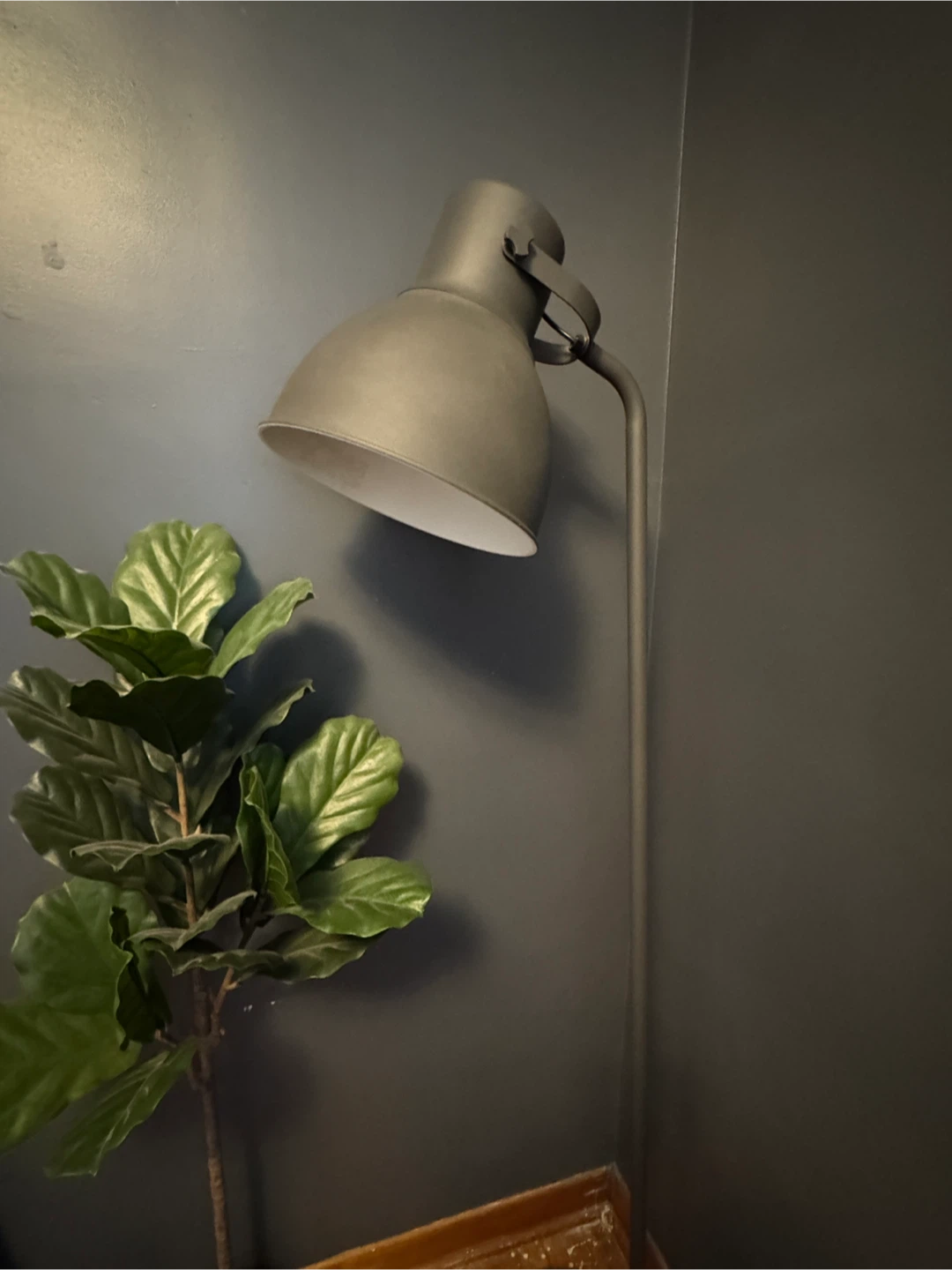 IKEA HEKTAR Floor Lamp - Dark Gray - photo 3