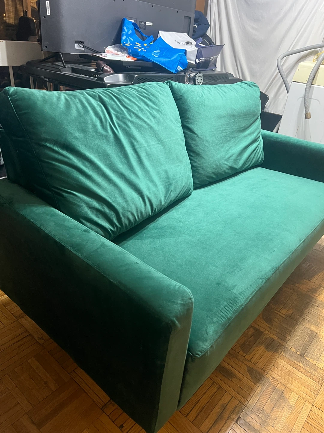 *Needs to go ASAP* Ishai 62'' Velvet Square Arm Loveseat Sofa - photo 2