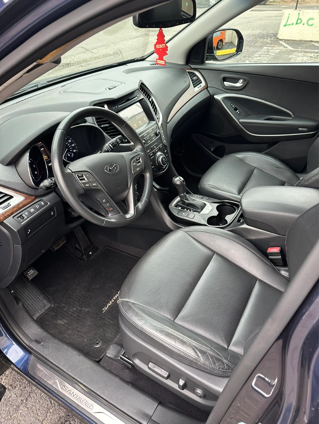 Blue Hyundai Santa Fe SUV - photo 5