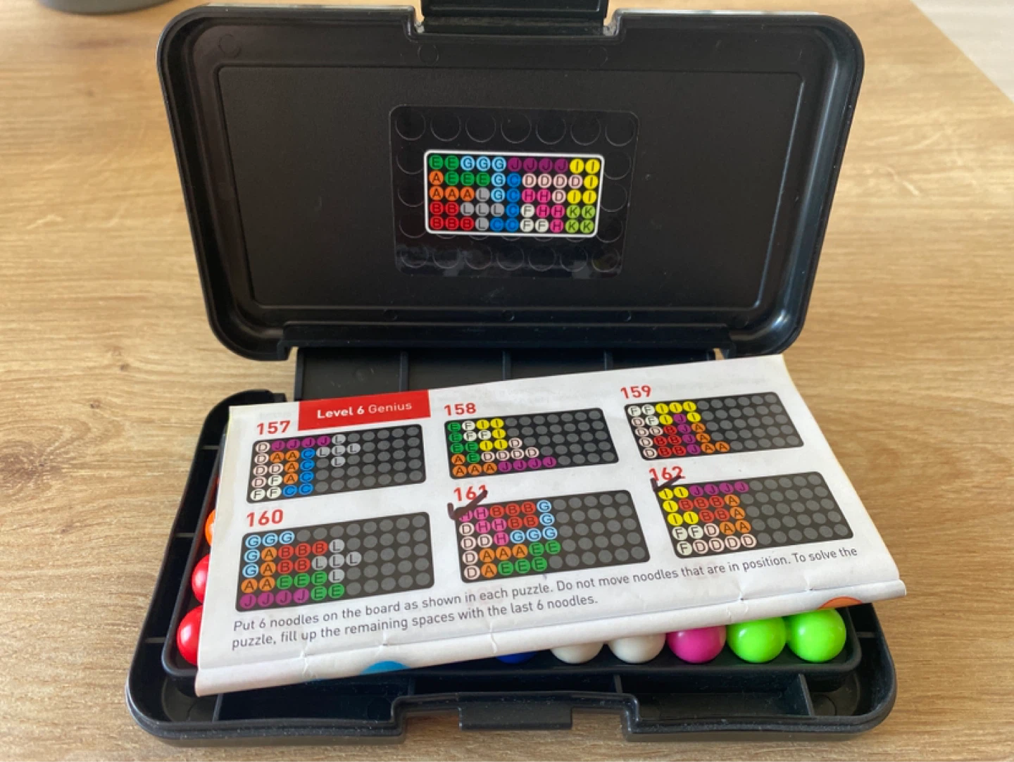 Kanoodle Educational Insights Puzzle Game