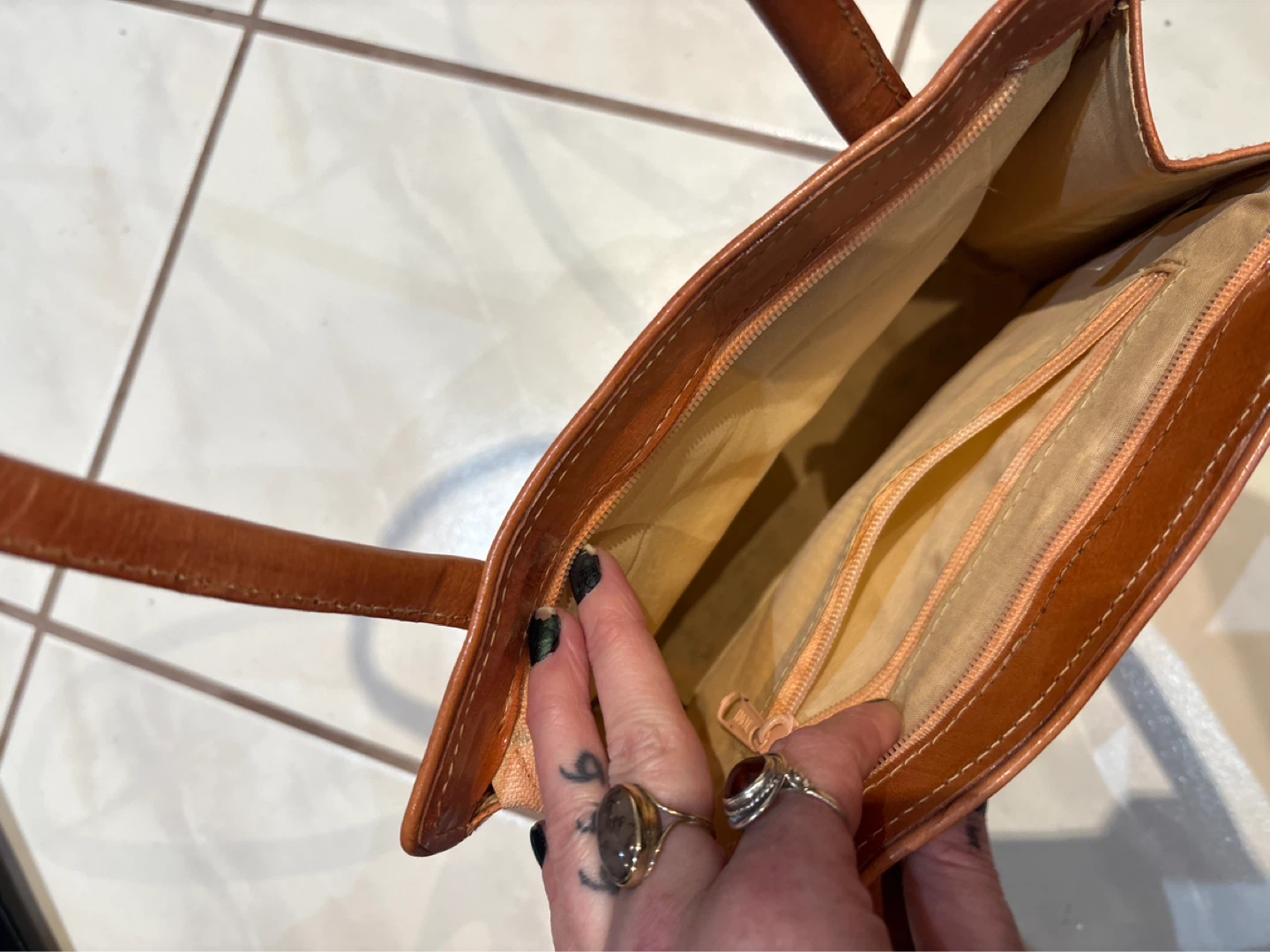 Brown Leather Purse with Apple Detail - photo 3