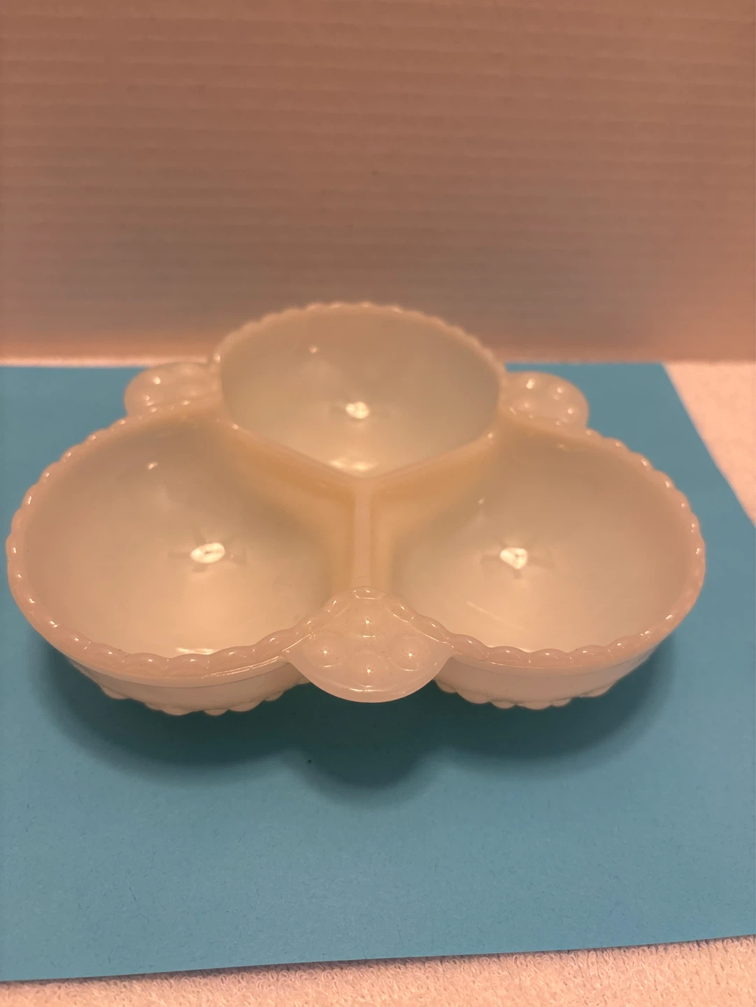 White Milk Glass Hobnail 3-Section Candy Dish - photo 4