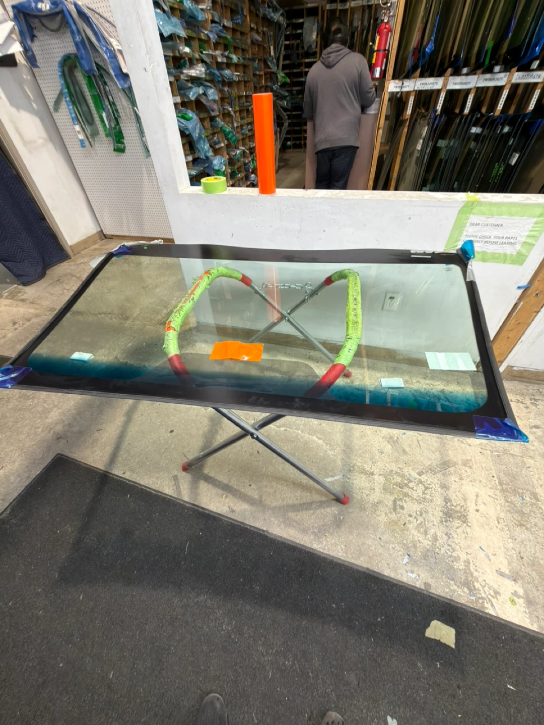 Volkswagen Tiguan Windshield - photo 4