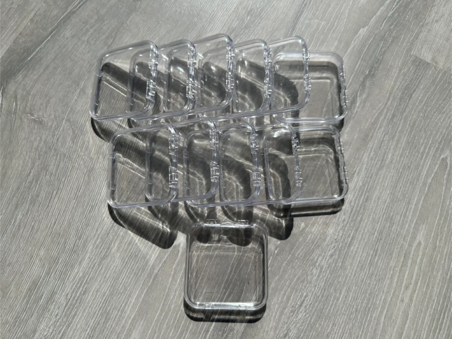 12 Clear Square Cases