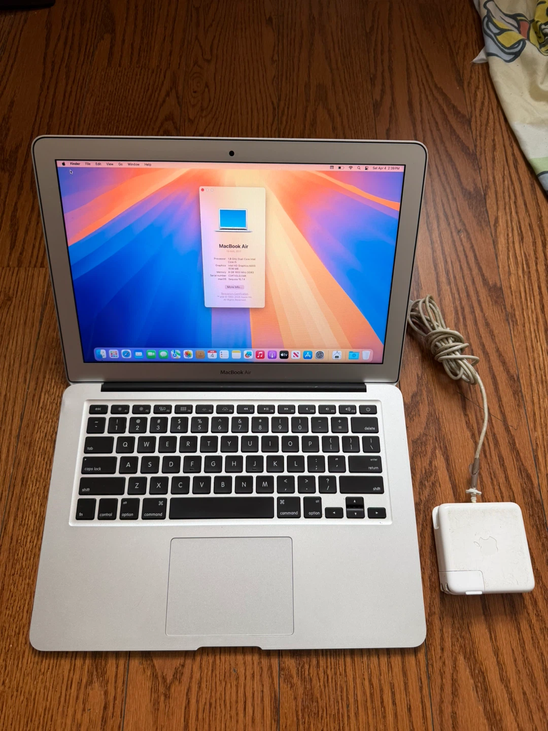 Apple MacBook Air 13-inch 2017