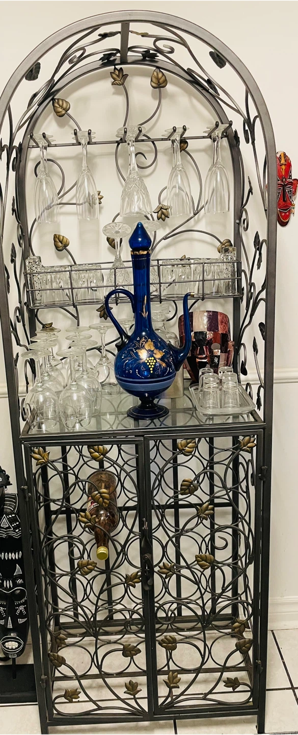 Elegant Metal Wine Rack - photo 3