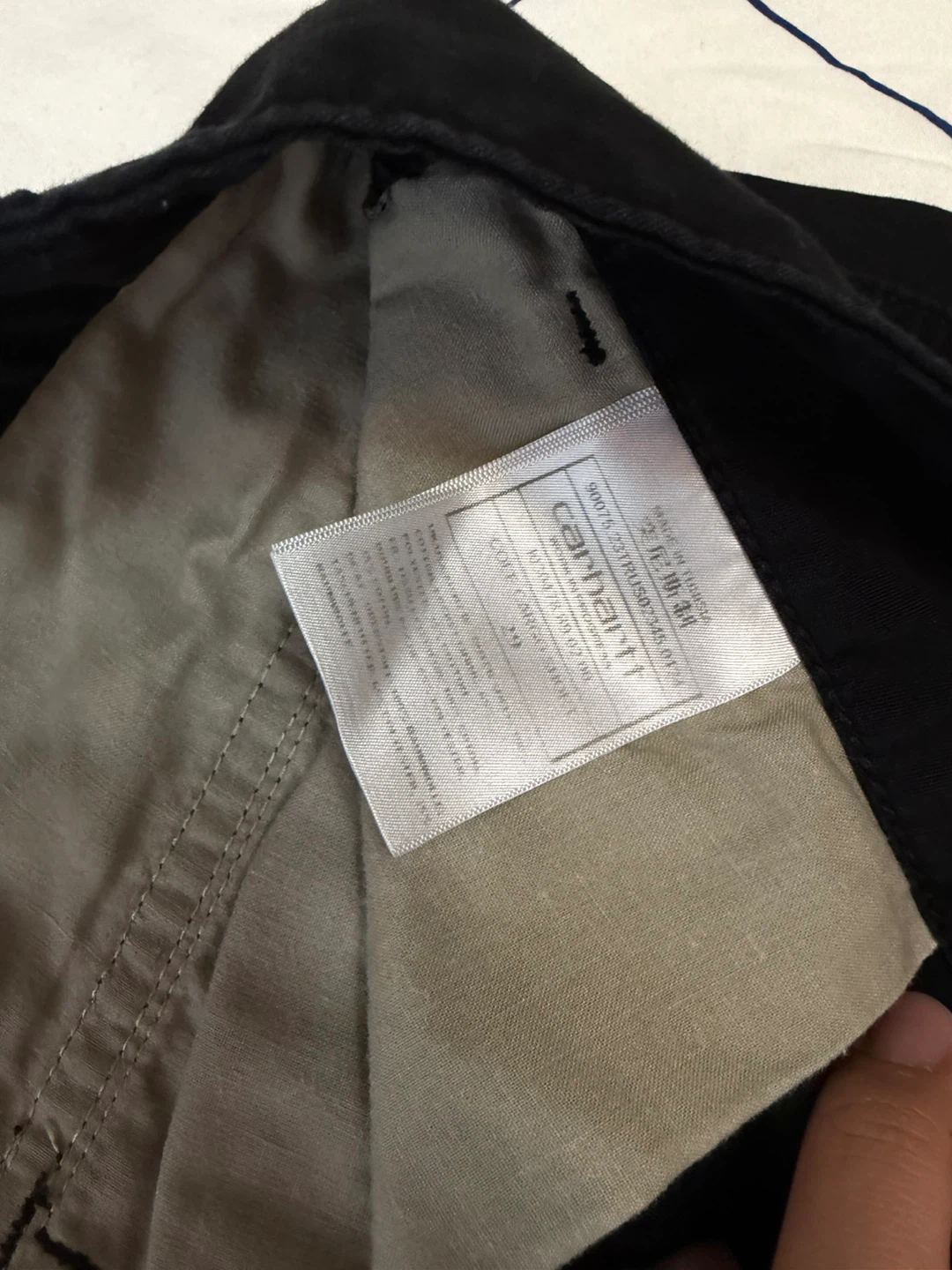 Carhartt Black Cargo Shorts - Size 29 - photo 5