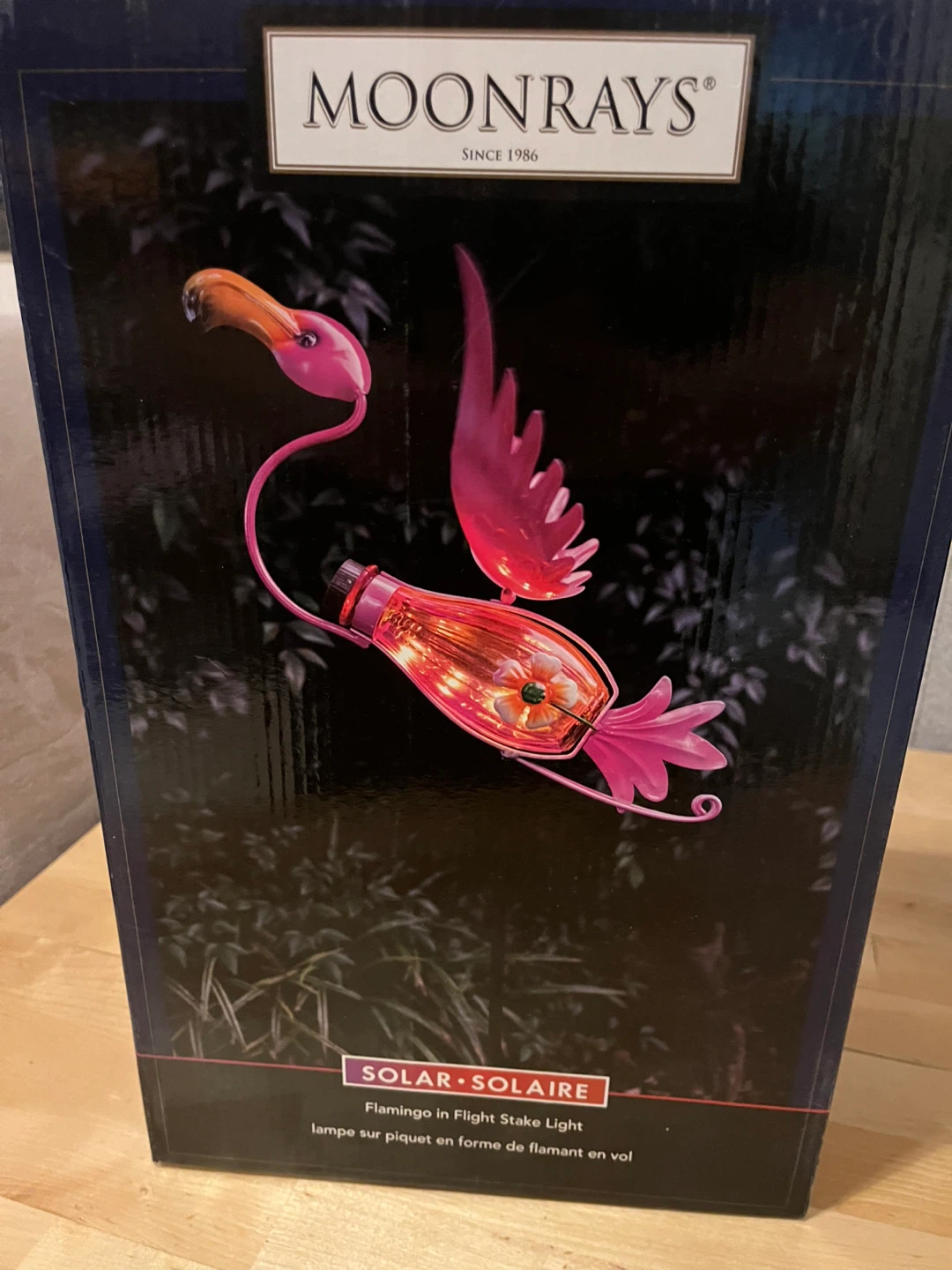 Moonrays Flamingo in Flight Solar Stake Light
