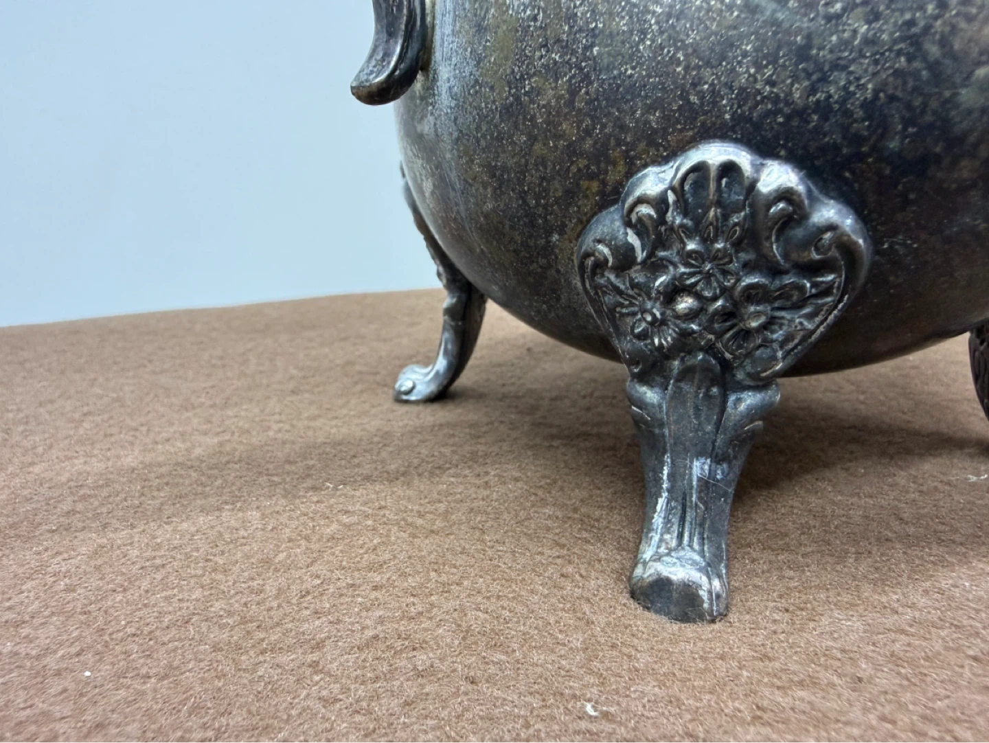Vintage Leonard Silverplate Coffee Pot Teapot Ornate Footed - photo 4