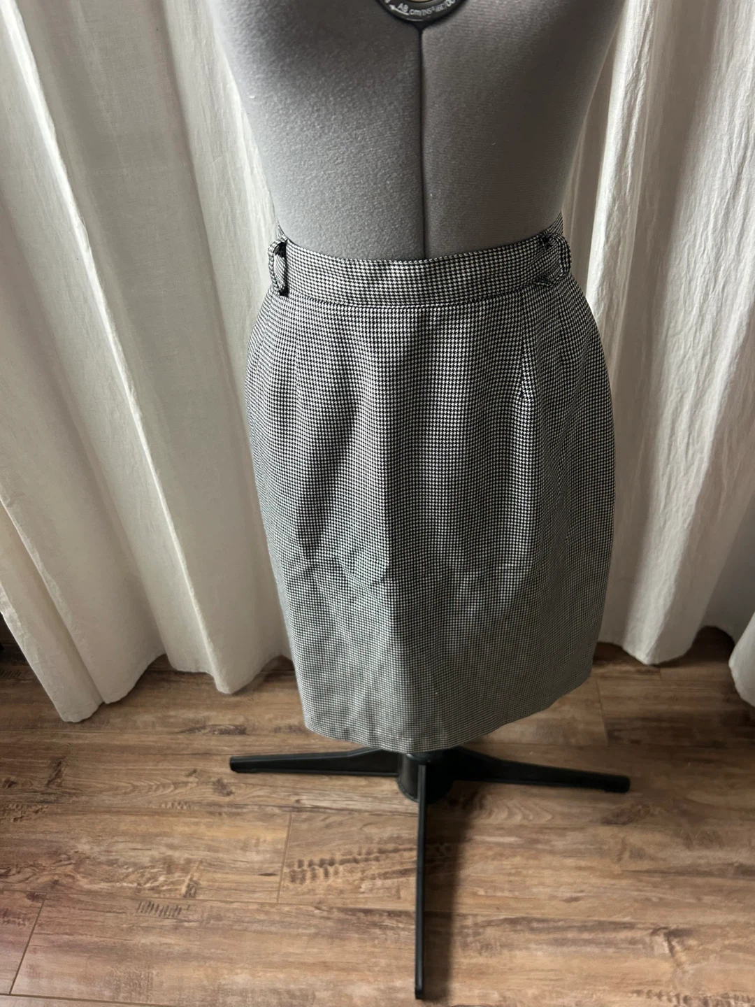 VINTAGE Houndstooth Pencil Skirt