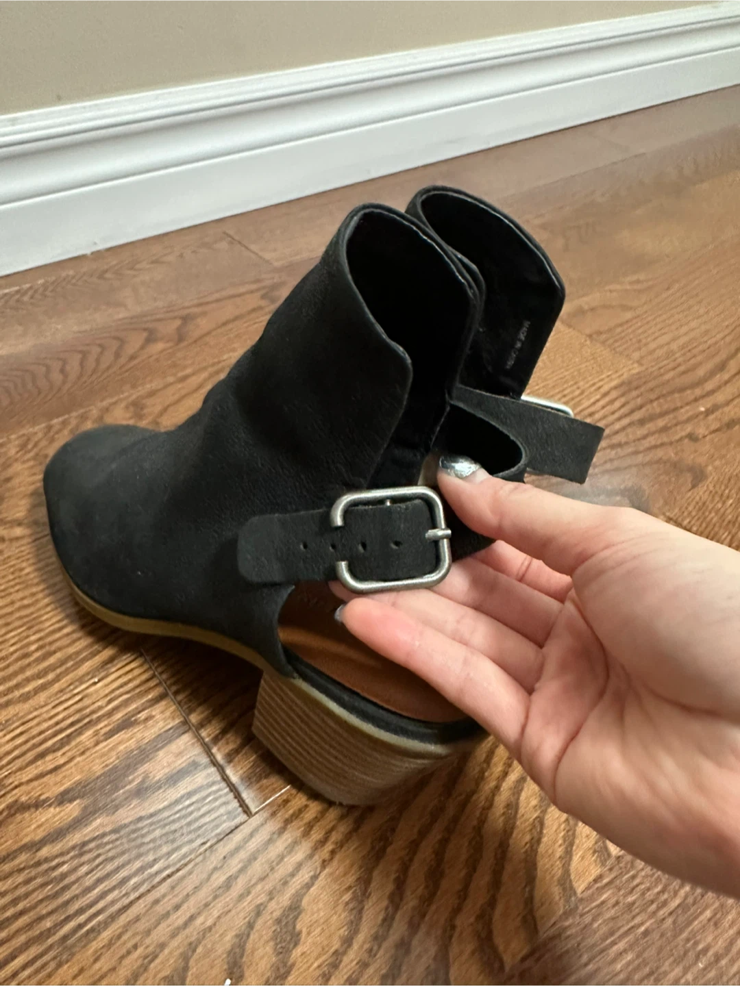 Black heels - photo 3