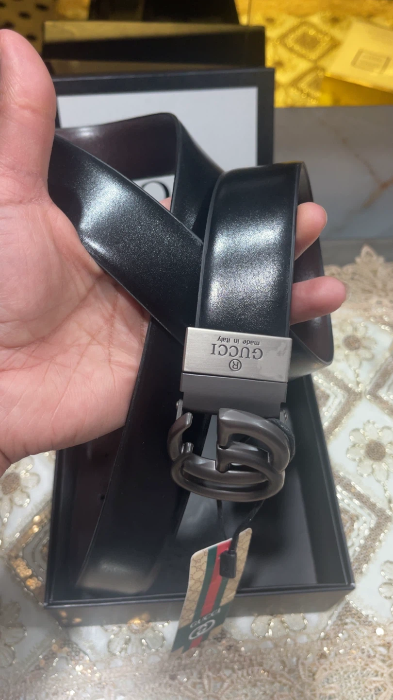 Gucci Black Leather Reversible Belt with GG Buckle - photo 3