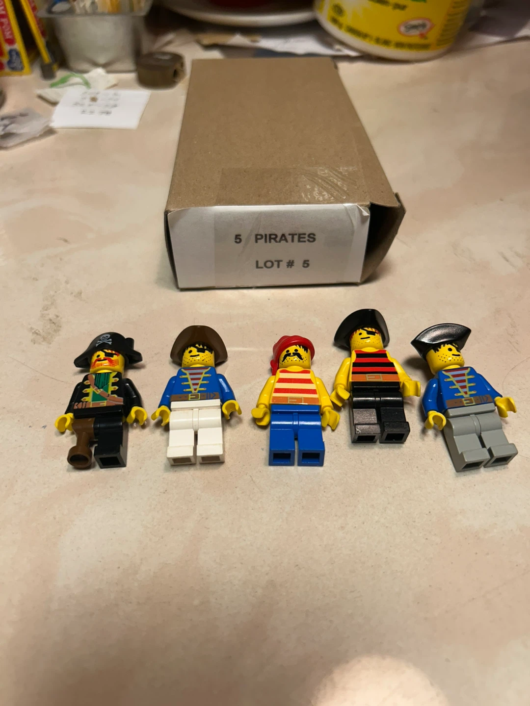 LEGO Pirates Minifigures - photo 5
