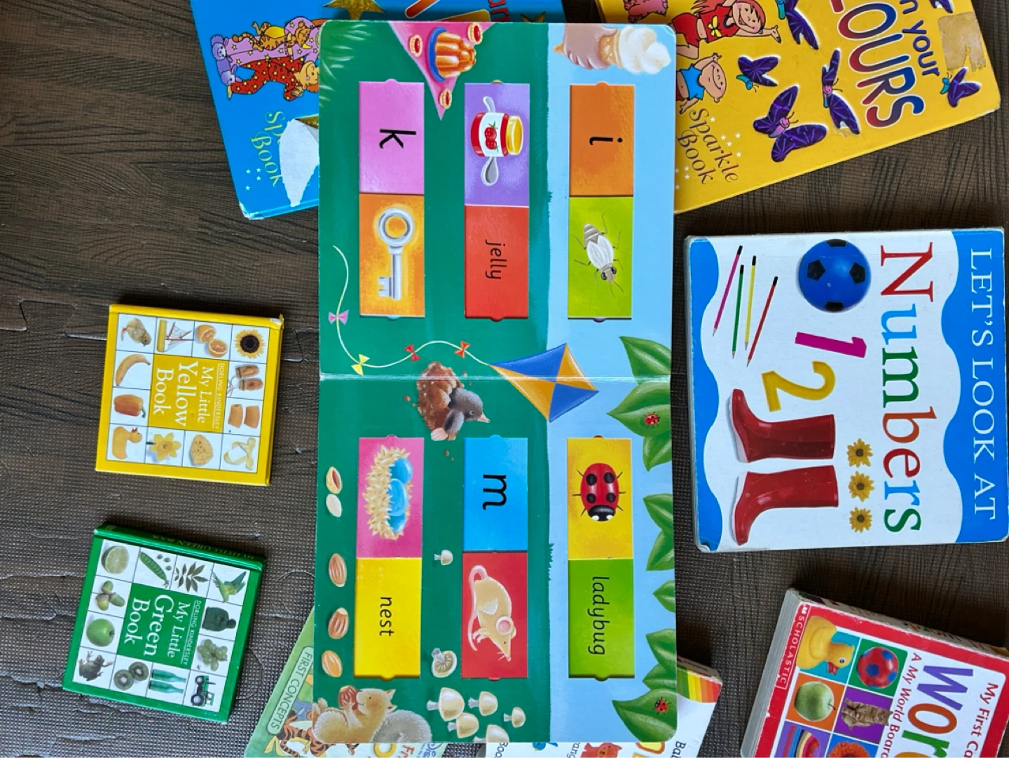 Set of 7 Children's Board Books and 2 My Little books - photo 2
