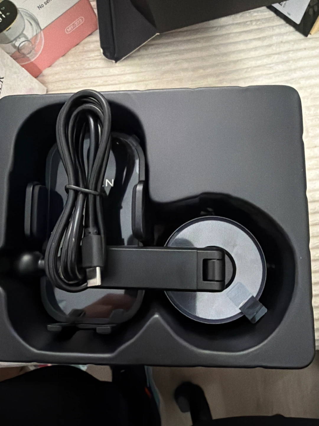 Lisen A680 Electric Vacuum Clamp Phone Mount - photo 4