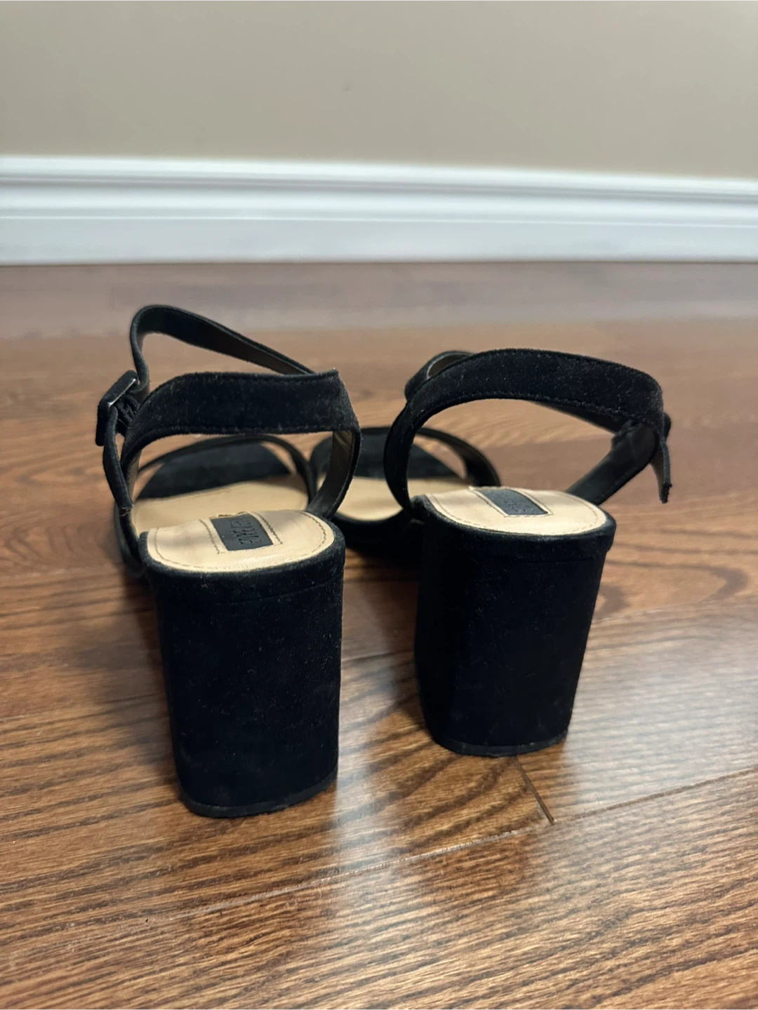 Black strappy heels - photo 2