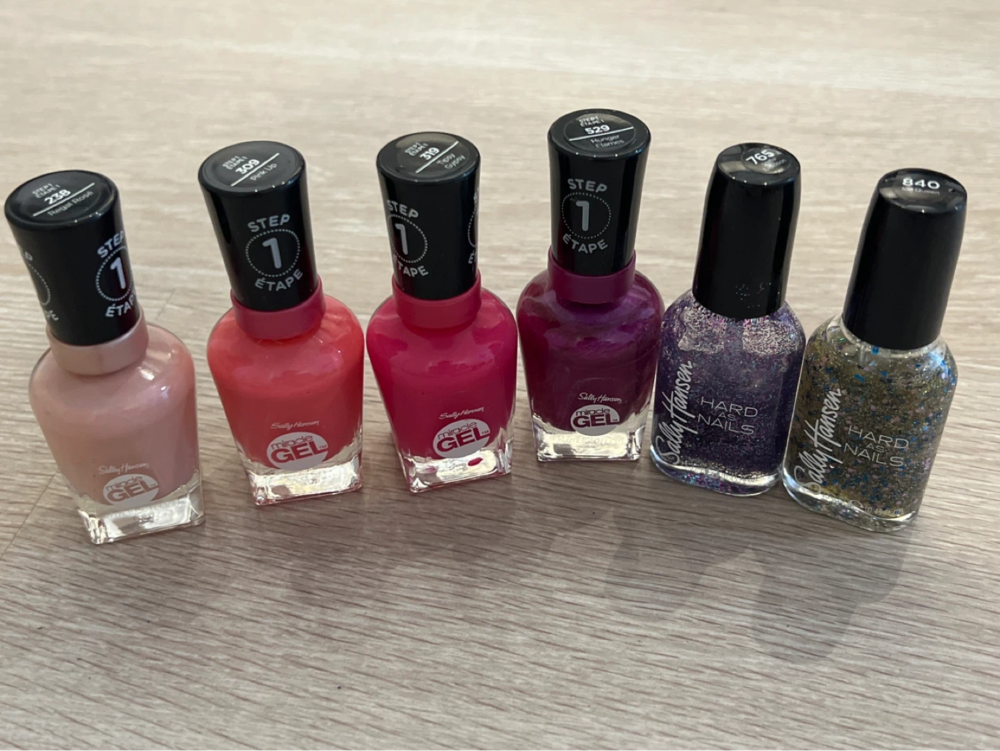 Sally Hansen Miracle Gel & Hard Nails Nail Polish Set