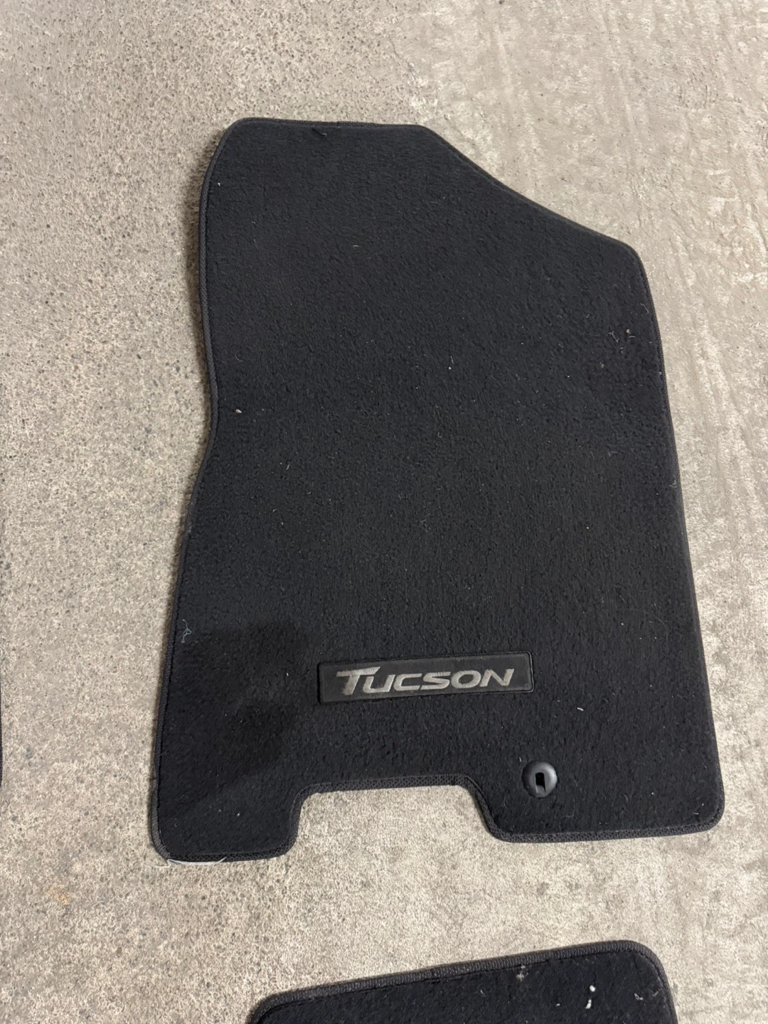 Hyundai Tucson All Weather Floor Mats Set - photo 4