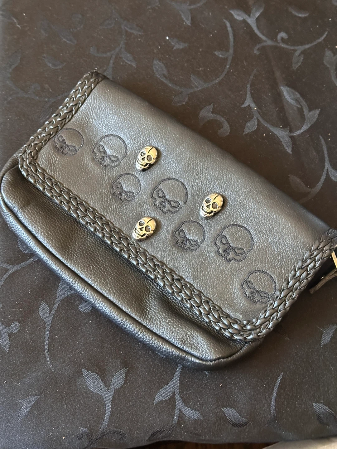 harley davidson handlebar leather skull bag