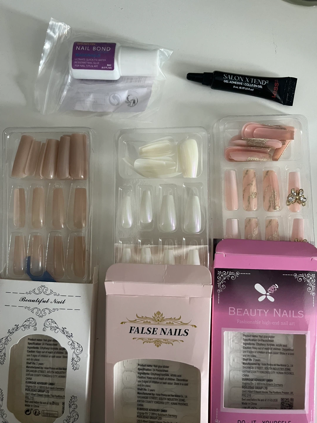 NEW Press on Nails and Nail Glue - photo 2