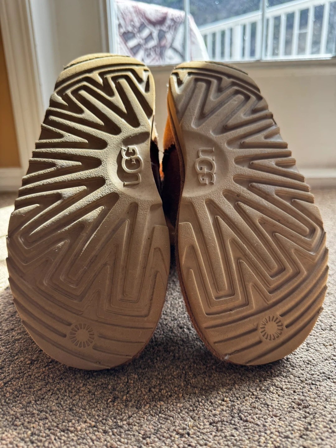 UGG Australia Classic Short Boots - Brown Suede Sheepskin Lined - photo 2