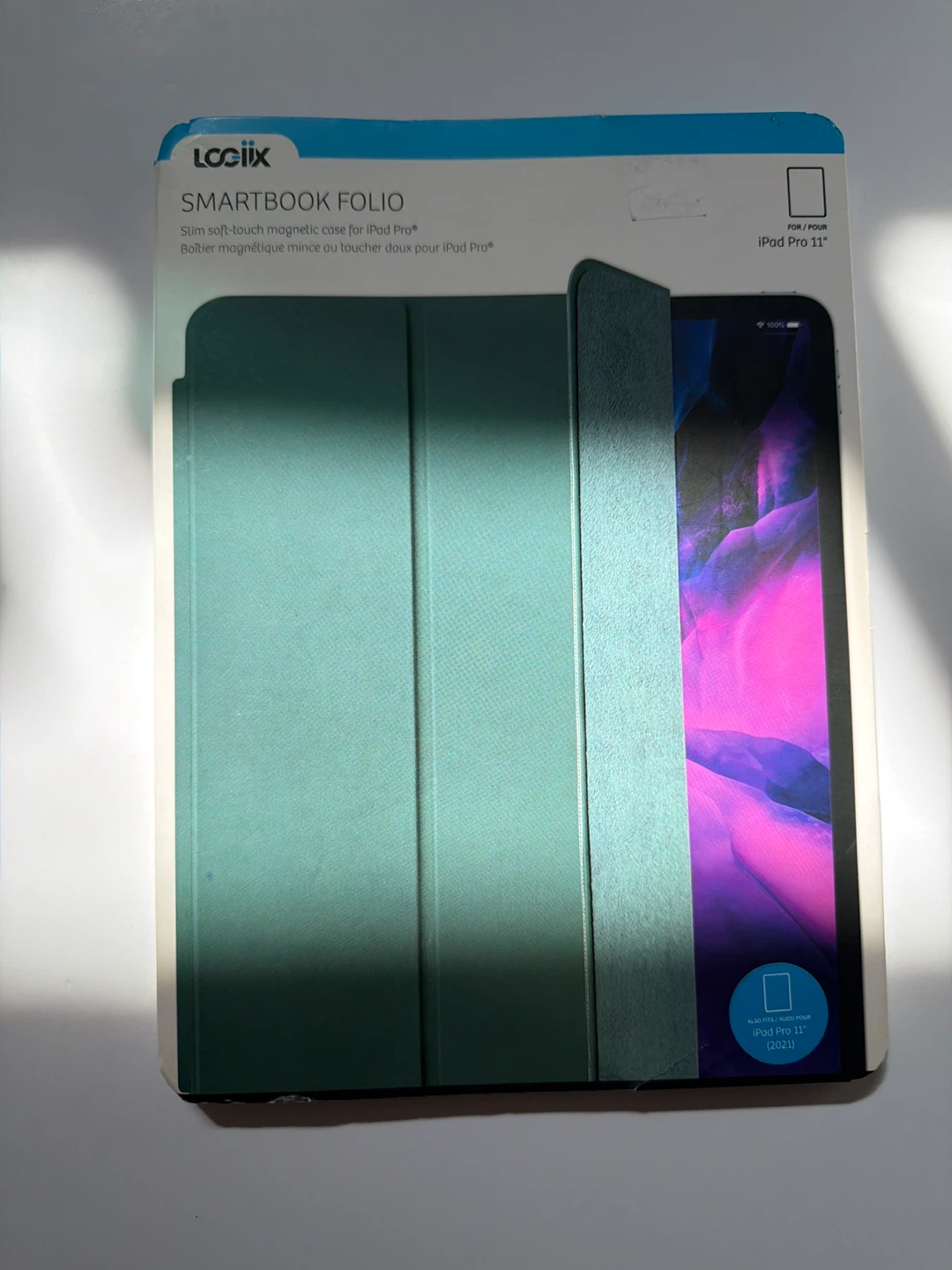 Logiix Smartbook Folio for iPad Pro 11"