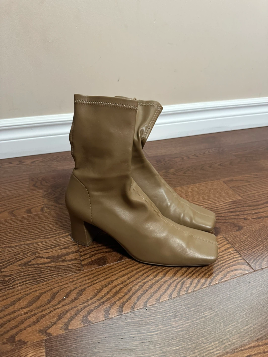 Oak & Fort Square Toe Heels