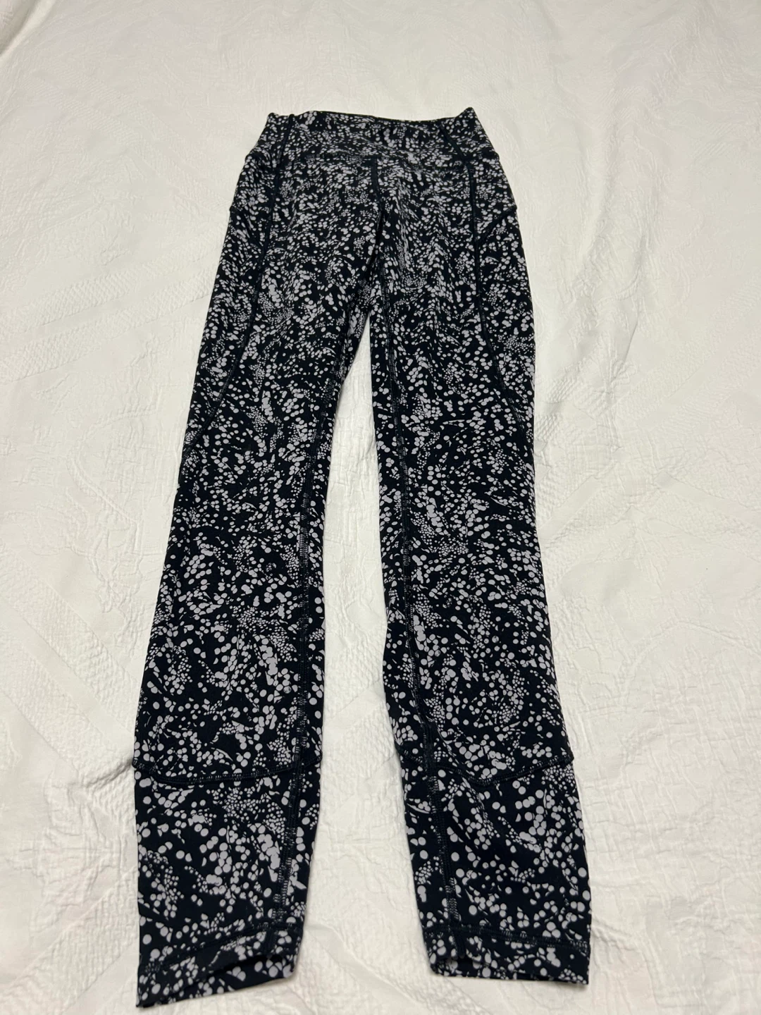 Lululemon Align leggings - Black/White Floral Print