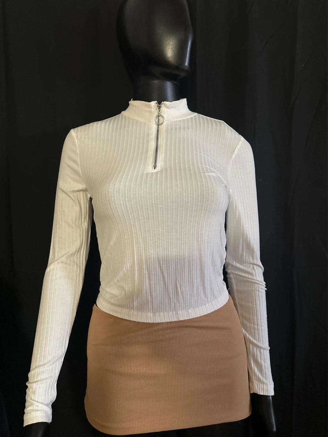 White Ribbed Mock Neck Zipper Long Sleeve Top