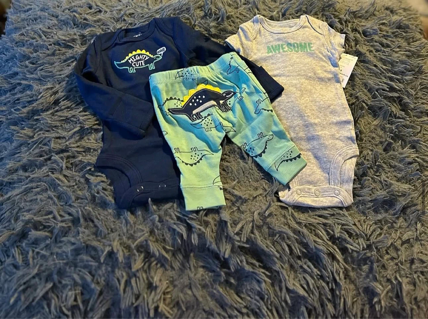 BOYS 3PC SUITE (SIZE: NEWBORN)