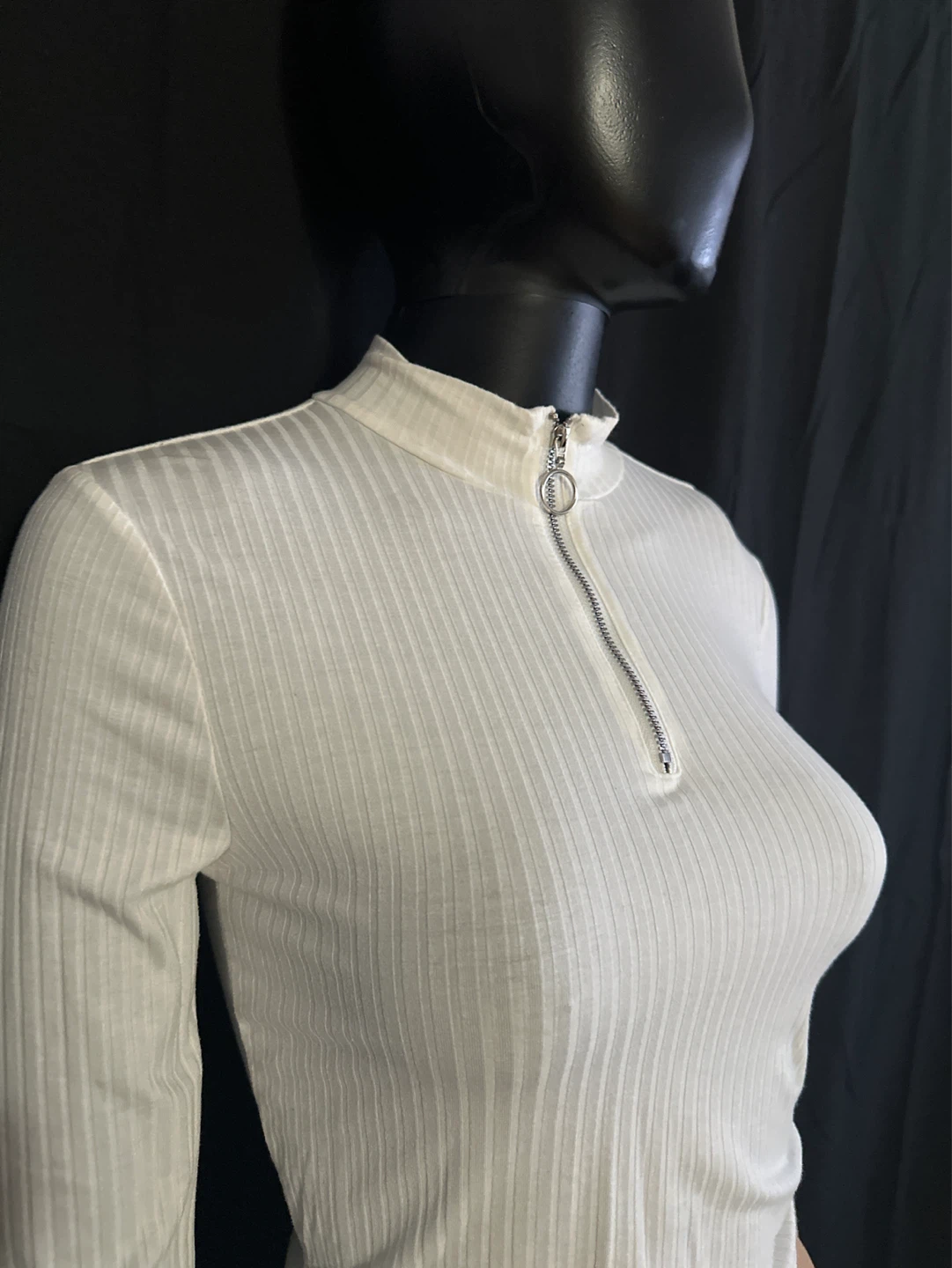 White Ribbed Mock Neck Zipper Long Sleeve Top - photo 2