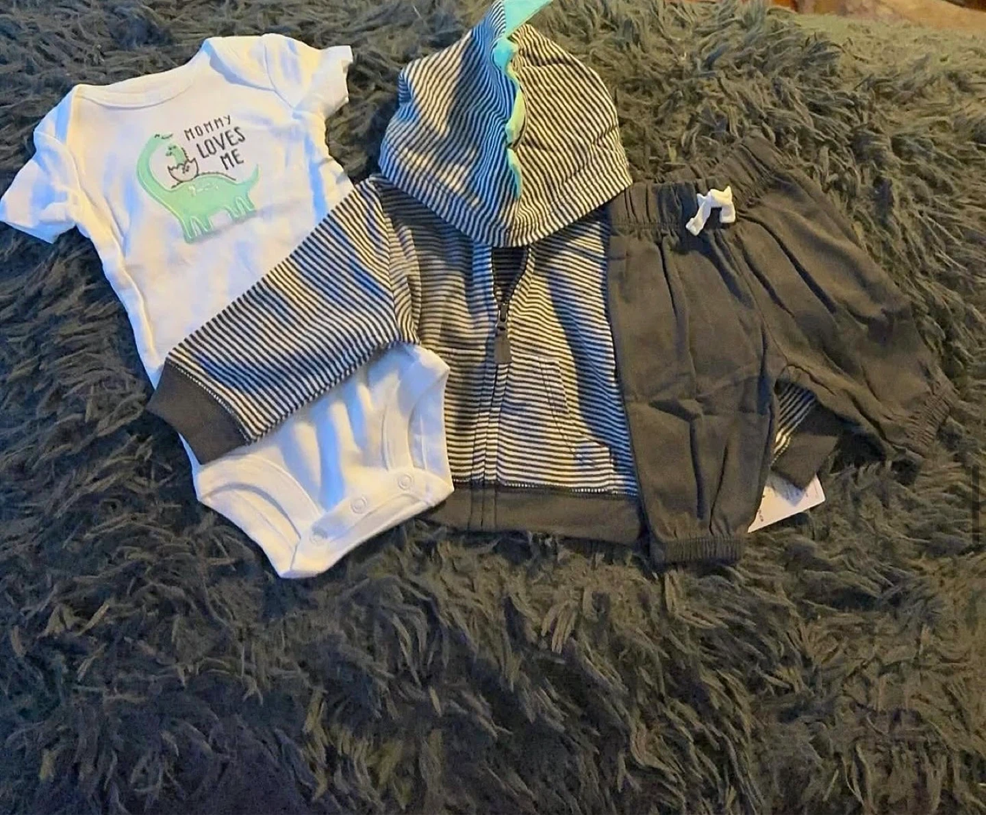 BOYS 3PC SUITE (SIZE: NEWBORN)