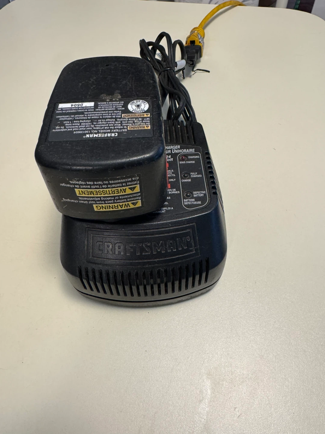 Craftsman 14.4V Ni-Cd Battery and 1-Hour Charger - photo 3