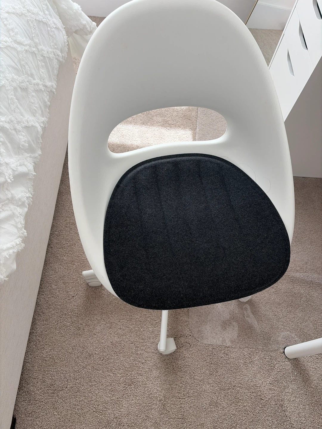 White Swivel Office Chair with Black Cushion - photo 2