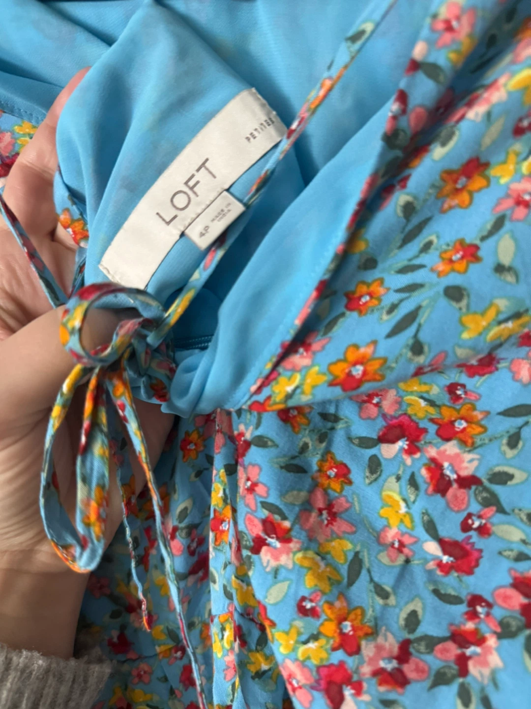 LOFT Blue Floral Print Short Sleeve Dress - Size 10 - photo 4