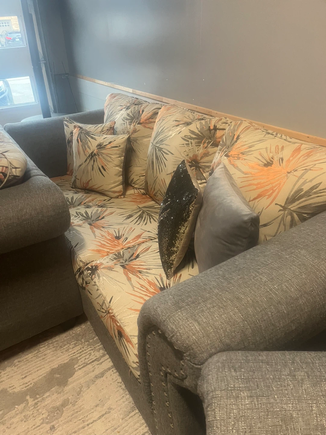 Sectional Sofa with Floral Pattern - photo 2