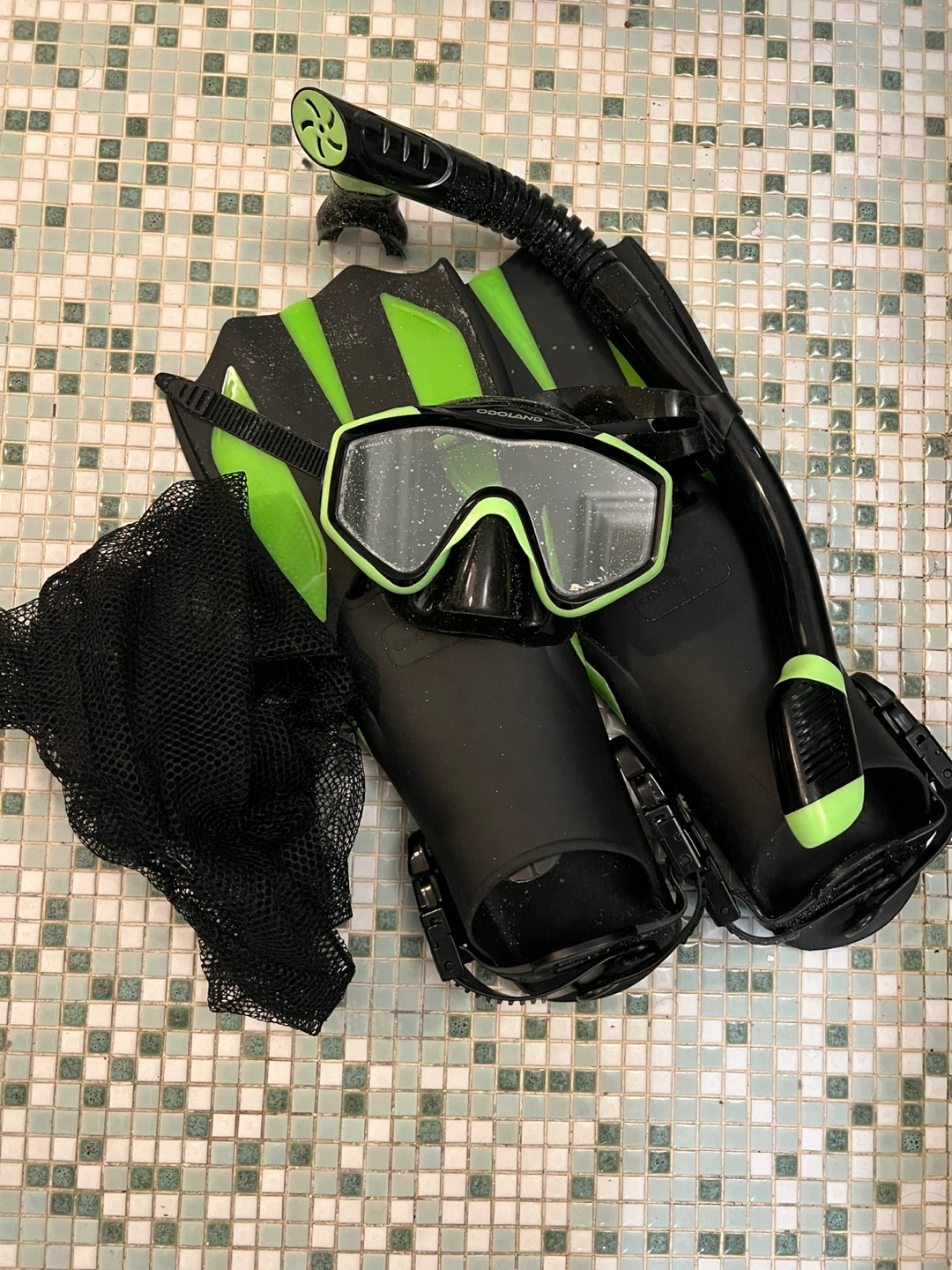 Snorkeling set