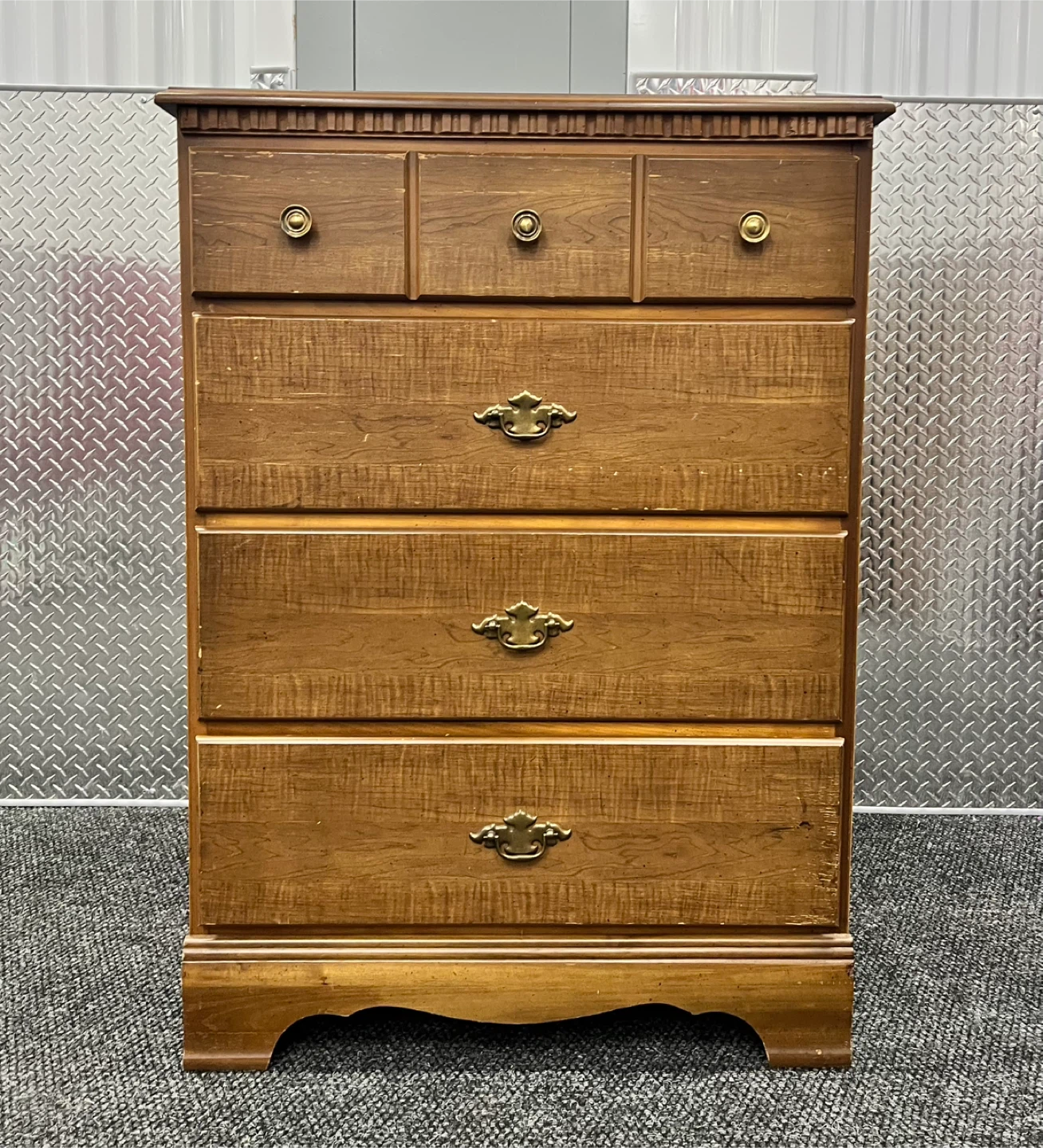 Bassett Furniture Industries 5-Drawer Dresser FREE DELIVERY