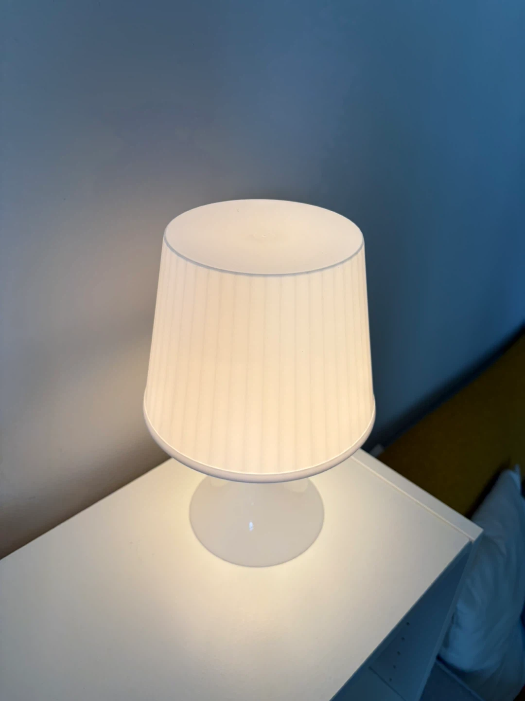 White Table Lamp - photo 2