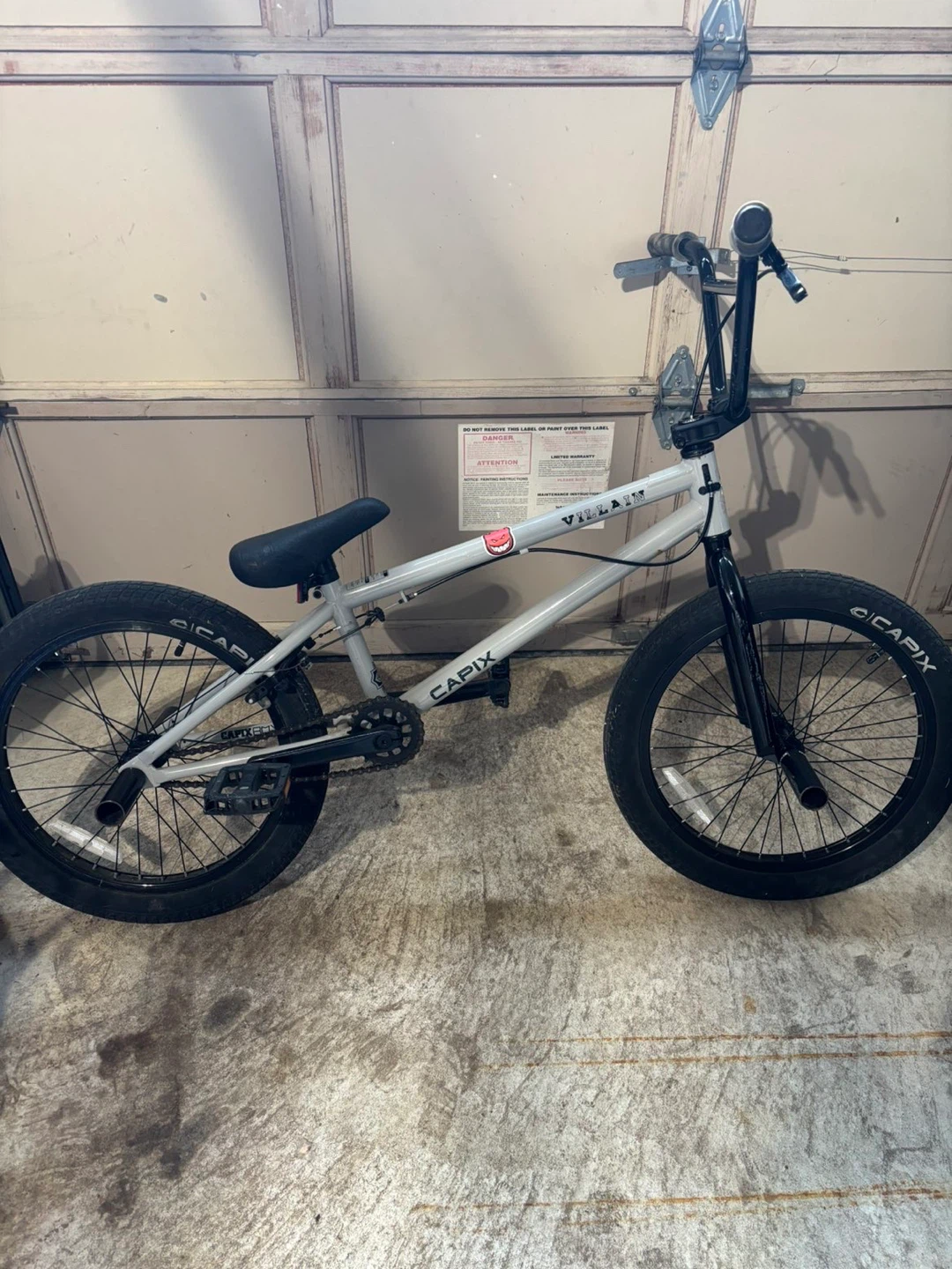 Capix Villian BMX Bike