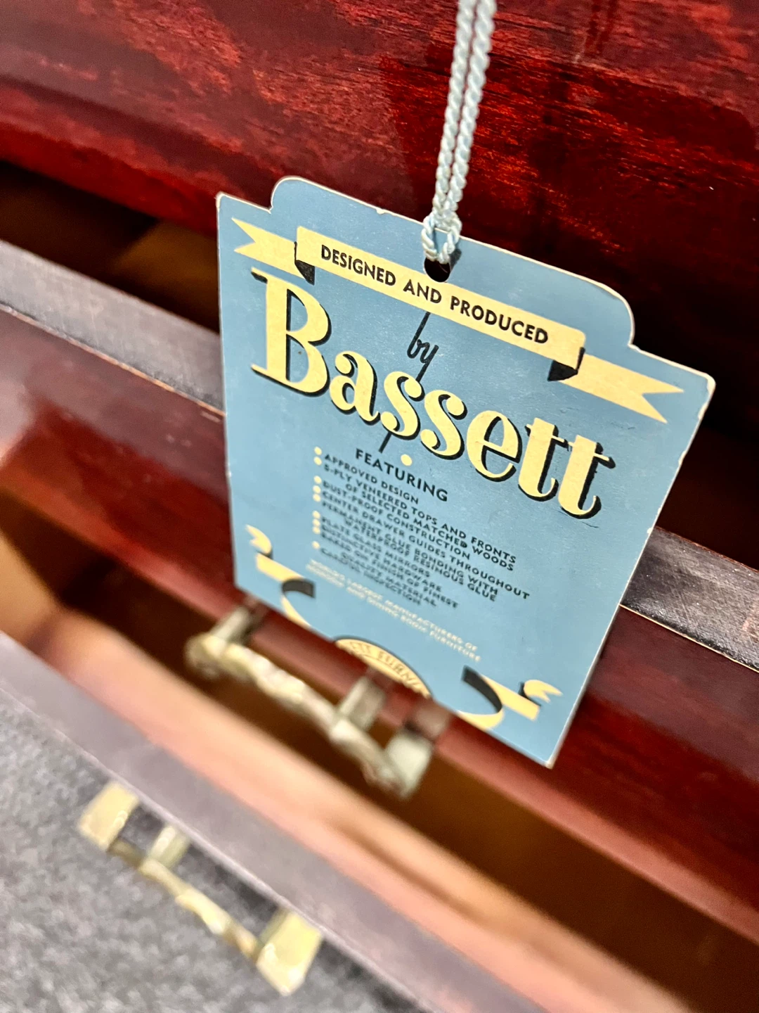 Bassett  Hardwood Dresser with 9 Drawers FREE DELIVERY - photo 2