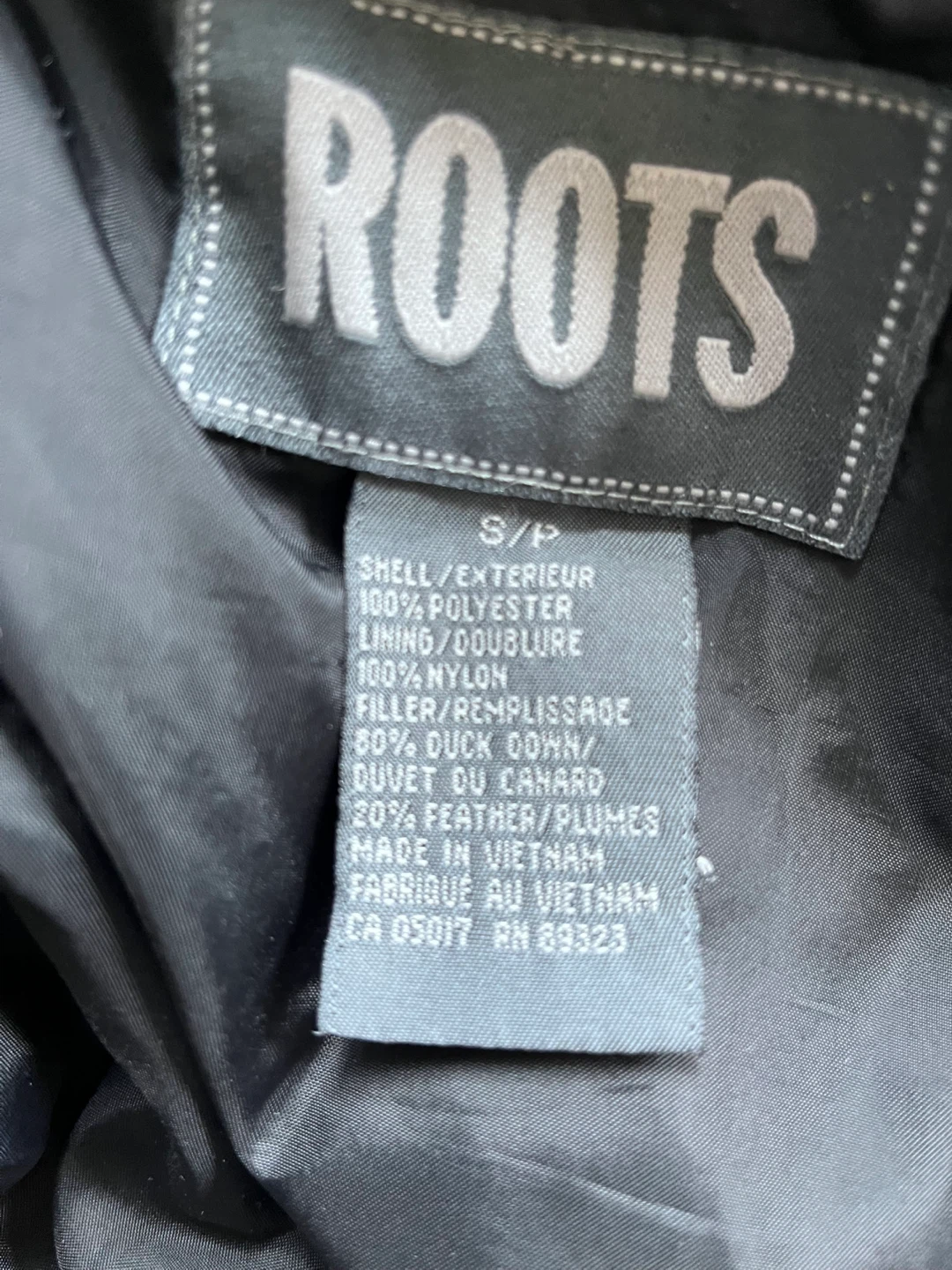 Roots Bomber Jacket with tunnel hoodie -small - photo 3