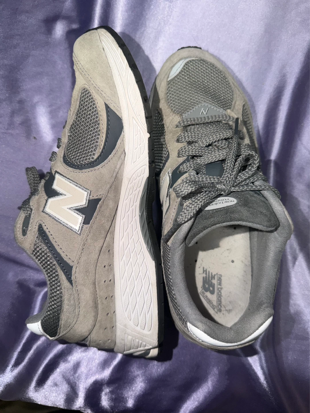 New Balance 2002R Grey women’s size 9.5 men size 8 - photo 2