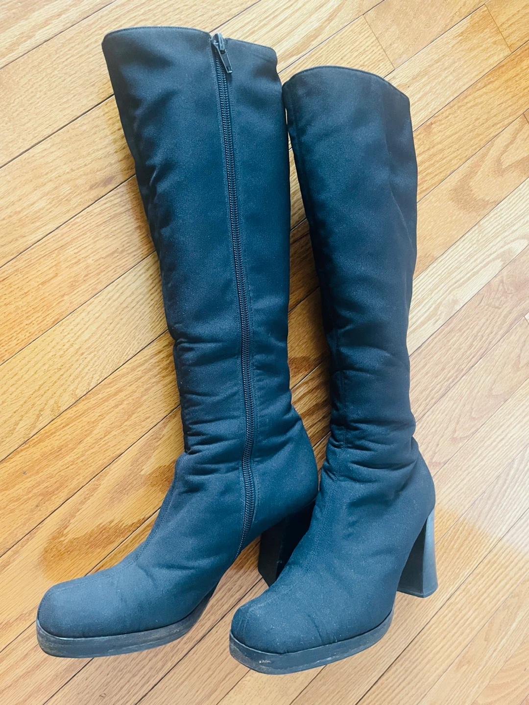 Genny Black Knee high Boots with Zipper