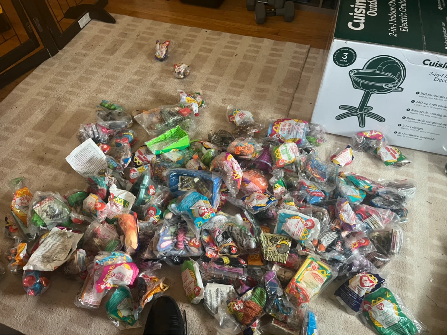 Bulk Lot of Fast Food Toys McDonald’s toys unopened from the 90s - photo 2