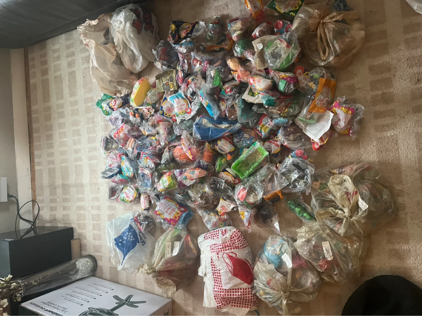 Bulk Lot of Fast Food Toys McDonald’s toys unopened from the 90s