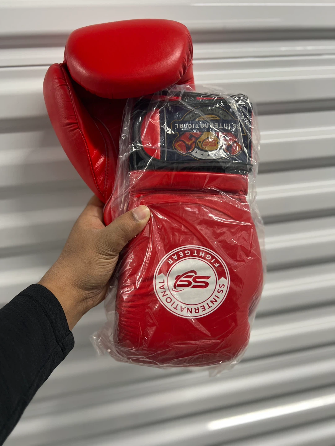SS International Fight Gear Boxing Gloves - photo 3