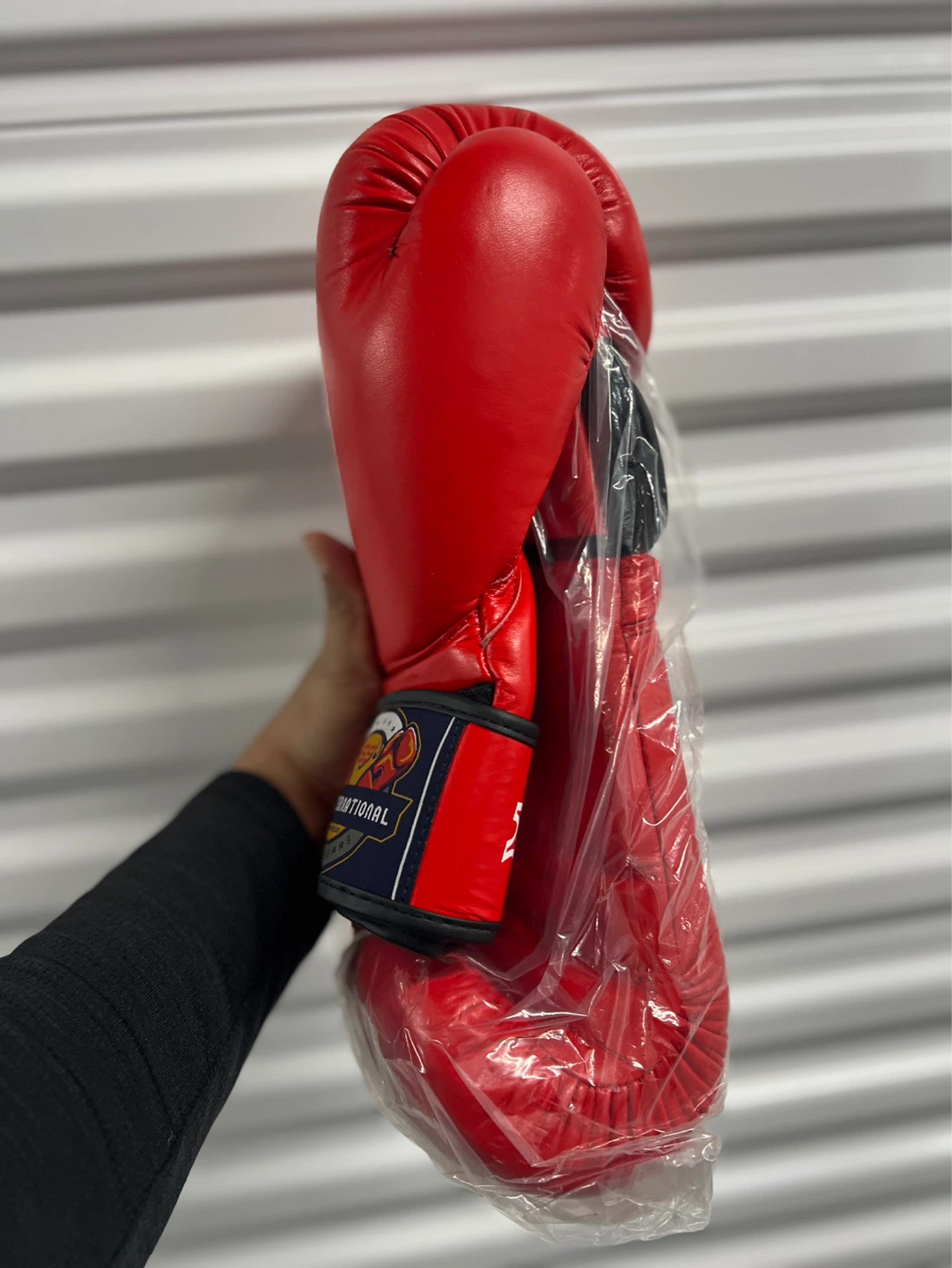 SS International Fight Gear Boxing Gloves - photo 2