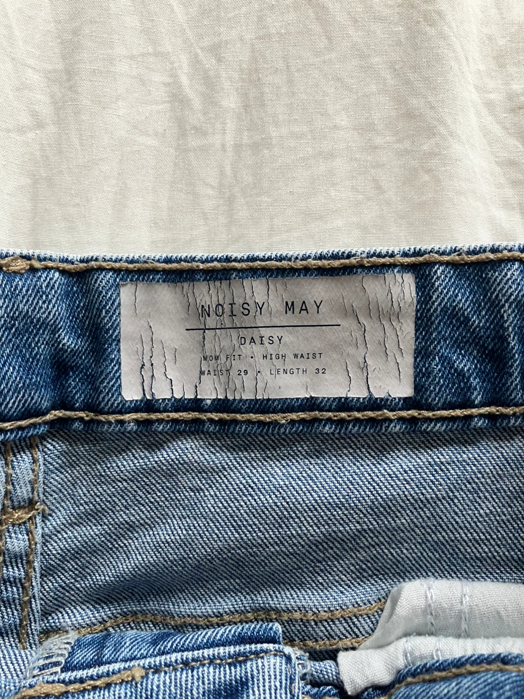 Noisy May Daisy Mom Fit High Waist Jeans W29 L32 - photo 3