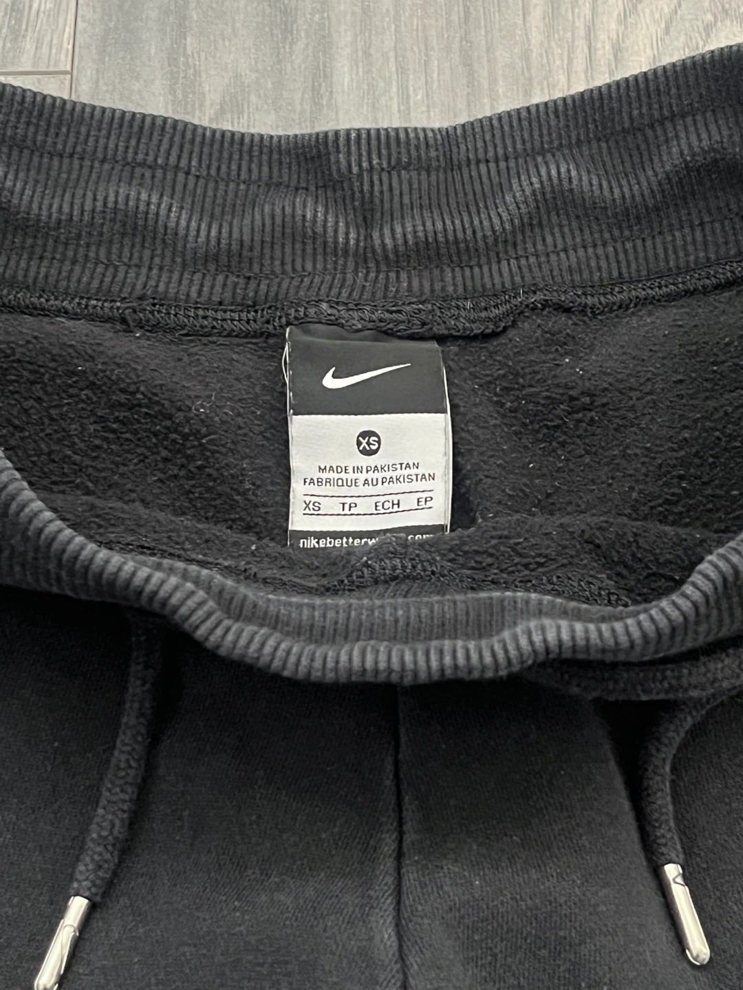 Low-Rise Nike Black Wide Leg Cotton Sweatpants | Women - photo 4